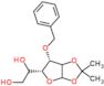 1-[(5R,6S)-6-benzyloxi-2,2-dimetil-3a,5,6,6a-tetraidrofuro[4,5-d][1,3]dioxol-5-il]etano-1,2-diolo