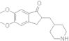 4-[(5,6-Dimetoxi-1-oxoindan-2-il)metil]piperidina