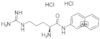 Pentanamida, 2-amino-5-[(aminoiminometil)amino]-N-2-naftalenil-, monohidrocloruro, (S)-