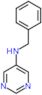 N-Benzyl-5-pyrimidinamine