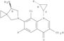 3-Chinolin-4-carbonsäure, 7-[(7R)-7-amino-5-azaspiro[2.4]hept-5-yl]-8-chlor-6-fluor-1-[(1S,2R)-2-f…