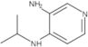 N<sup>4</sup>-(1-Methylethyl)-3,4-pyridinediamine