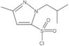 3-Methyl-1-(2-methylpropyl)-1H-pyrazole-5-sulfonyl chloride