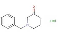1-Benzyl-3-piperidone hydrochloride hydrate