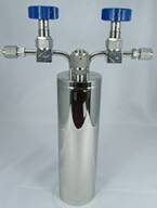 Stainless steel bubbler, 1000ml, horizontal in line, electropolished with fill-port, high temp valves (315°C)