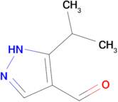 5-(propan-2-yl)-1H-pyrazole-4-carbaldehyde