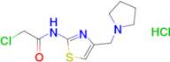 2-Chloro-N-[4-(pyrrolidin-1-ylmethyl)-1,3-thiazol-2-yl]acetamide hydrochloride