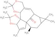 Ingenol-3,4,5,20-diacetonide
