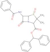 6-Benzamido-3,3-dimethyl-7-oxo-4-thia-1-azabicyclo[3.2.0]heptane-2-carboxylic acid benzhydryl ester 4-oxide