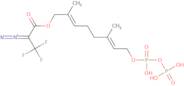 (1E)-2-Diazonio-3,3,3-trifluoro-1-{[(2E,6E)-8-{[hydroxy(phosphonooxy)phosphoryl]oxy}-2,6-dimethyl-…