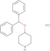 4-(Diphenylmethoxy)piperidinium chloride