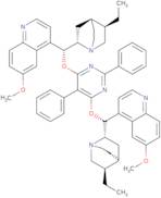 2,5-Diphenyl-4,6-bis(dihydroquinine)pyrimidine