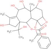 7,13-Dideacetyl-9,10-didebenzoyltaxchinin C