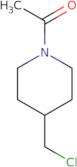 1-[4-(Chloromethyl)piperidin-1-yl]ethan-1-one