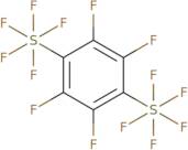 1,4-Bis(pentafluorothio)perfluorobenzene