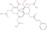 2α,7β,13α-Triacetoxy-5α-cinnamoyloxy-9β-hydroxy-2(3→20)abeotaxa-4(20),11-dien-10-one