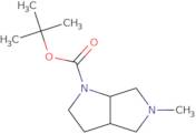 (3aR,6aR)-5-Methylhexahydropyrrolo[3,4-b]pyrrole-1-carboxylic acid tert-butyl ester