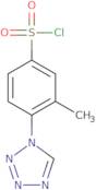 3-Methyl-4-(1H-1,2,3,4-tetrazol-1-yl)benzene-1-sulfonyl chloride