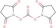 Bis(2,5-dioxopyrrolidin-1-yl) carbonate