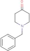1-Benzylpiperidin-4-one