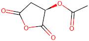 (R)-2,5-Dioxotetrahydrofuran-3-yl acetate