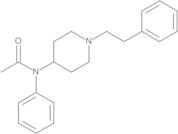 N-Phenyl-N-[1-(2-phenylethyl)piperidin-4-yl]acetamide