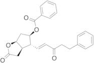 (3AR,4R,5R,6aS)-2-Oxo-4-((E)-3-oxo-5-phenylpent-1-en-1-yl)hexahydro-2H-cyclopenta[b]furan-5-yl ben…