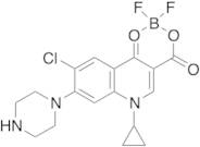 9-Chloro-6-cyclopropyl-2,2-difluoro-4-oxo-8-(piperazin-1-yl)-4,6-dihydro-2H-[1,3,2]dioxaborinino...