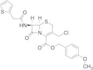 (6R,​7R)​-3-​(Chloromethyl)​-​8-​oxo-​7-​[[2-​(2-​thienyl)​acetyl]​amino]​-5-​thia-​1-​azabicyclo[4.2.0]​oct-​2-​ene-​2-​carboxylic Acid (4-​Methoxyphenyl)​methyl Ester
