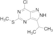 7-Chloro-3-isopropyl-5-(methylthio)-1H-pyrazolo[4,3-d]pyrimidine