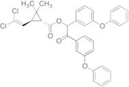 trans-3-Oxo-1,2-bis(3-phenoxyphenyl)ethyl ester 3-(2,2-dichloroethenyl)-2,2-dimethylcyclopropaneca…