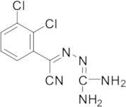 2-(2,3-Dichlorphenyl)-2-(guanidinylimino)acetonitrile