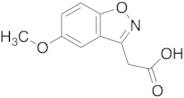 2-(5-Methoxybenzo[d]isoxazol-3-yl)acetic Acid